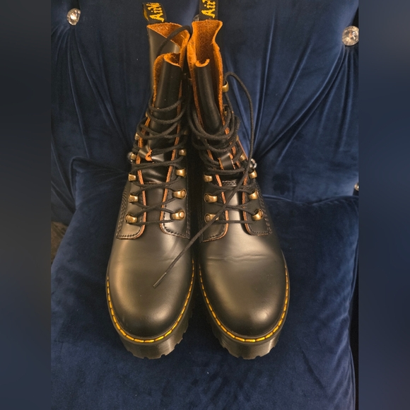 NWOT Dr Martens Black Leona Boots Size US9 - Picture 8 of 14